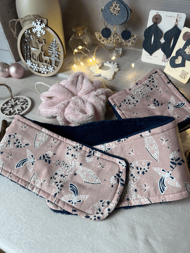 Ensemble beauté bleu marine et rose tendre 