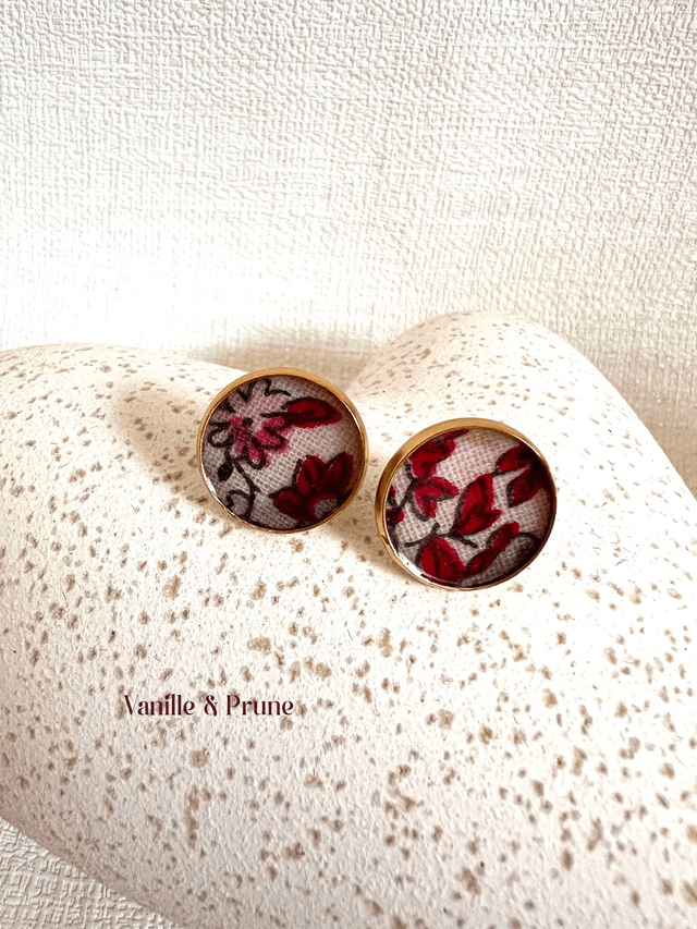 Boucles d'oreilles acier inoxydable puces fleuries tons rouges roses