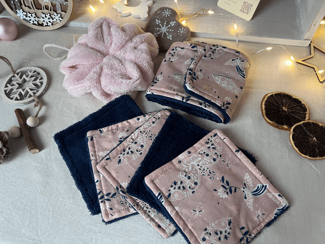 Ensemble beauté bleu marine et rose tendre 