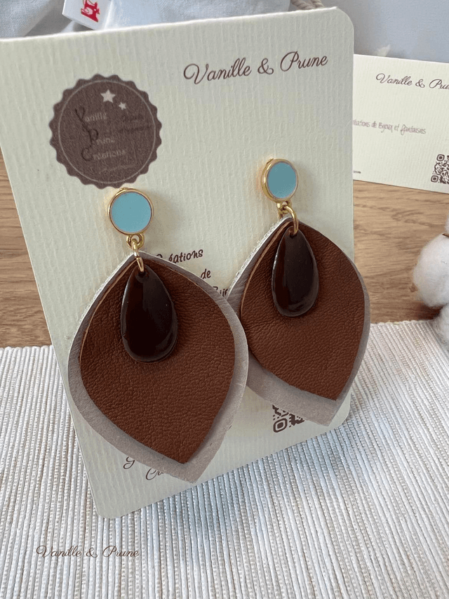 Boucles d'oreilles ANNA, formes feuilles, bijou upcycling en cuir véritable chocolat