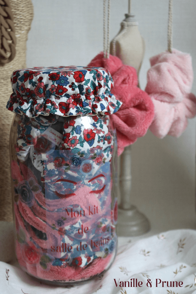 Kit Beauté zero déchet fleuri et son bocal déco assorti offert !