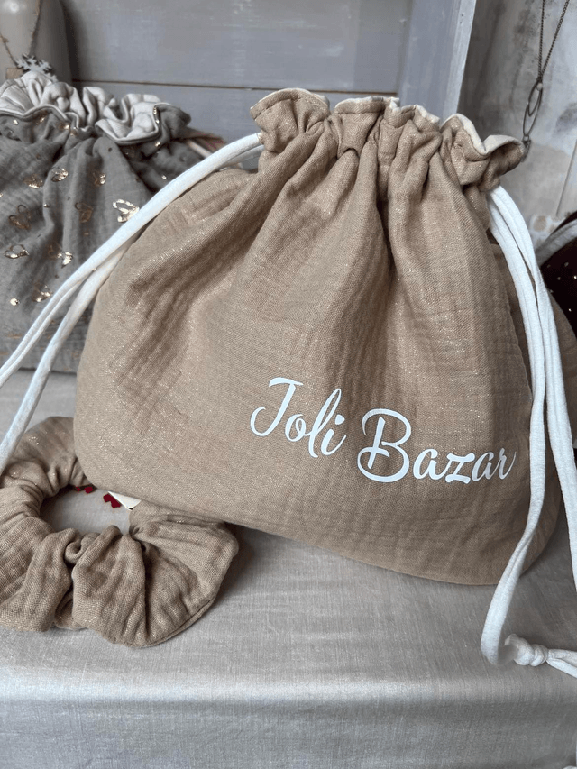 Pack pochon de voyage coton double gaze irisé doré, panier assorti et chouchou
