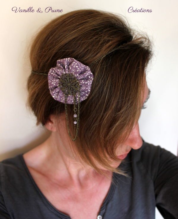 Bijou de tête Headband métal bronze yoyo tissu parme imprimé fleurs